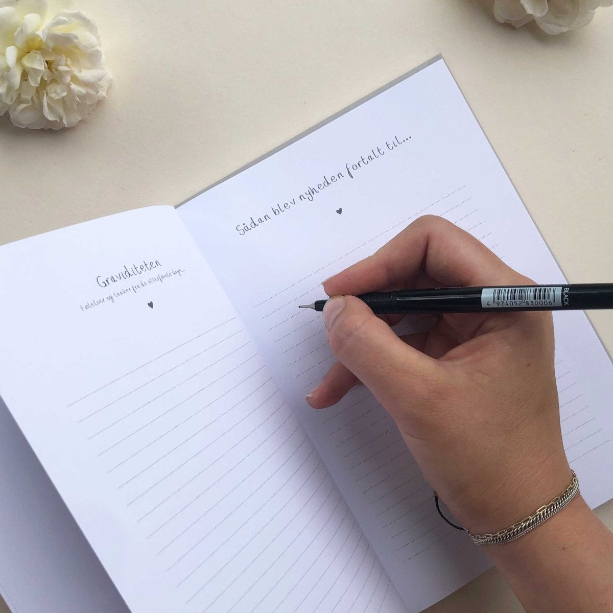 Graviditetsdagbog og barnets bog - Buump