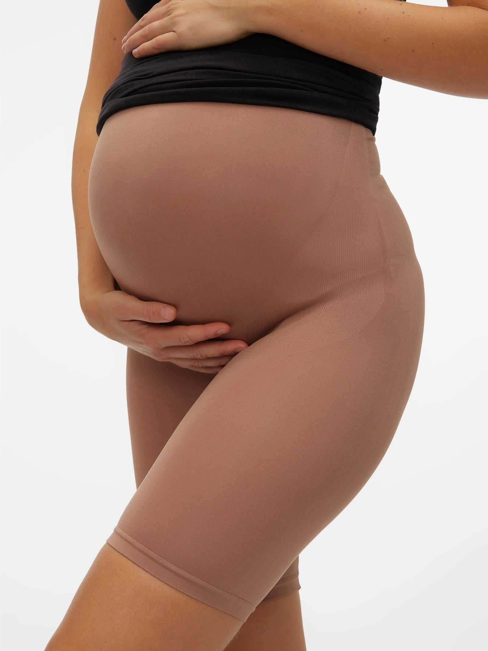 Mamalicious sømløse venteshorts, lys brun/Raw Umber MLTia