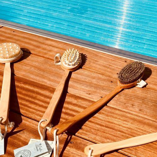 Luksus badebørste med massageknopper og ekstra langt skaft, Croll & Denecke#Croll & DeneckeBrushesBuump