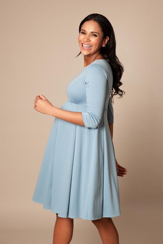 Sienna kjole til gravid fra Tiffany Rose (cashmere-blå)#Tiffany RoseDressBuump